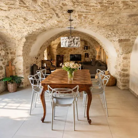 Authentique Maison En Pierre Avec Piscine Aux Portes D'uzes *