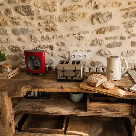 Authentique Maison En Pierre Avec Piscine Aux Portes D'uzes Βίλα *