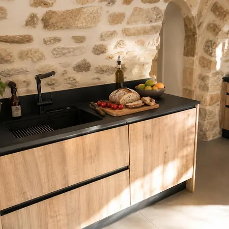 Authentique Maison En Pierre Avec Piscine Aux Portes D'uzes